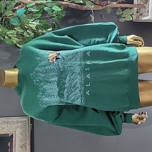 Vintage Alaska Wildlife Bear Graphic Crewneck Green Sweatshirt Size XL